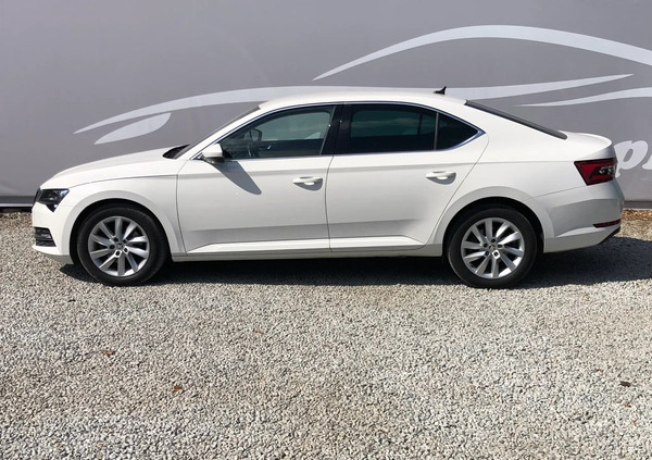 Skoda Superb cena 116999 przebieg: 64996, rok produkcji 2019 z Bytów małe 436